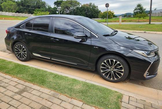 TOYOTA COROLLA 1.8 VVT-I HYBRID FLEX ALTIS PREMIUM CVT